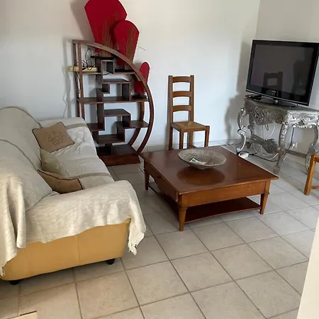 Appartement Rdc De *